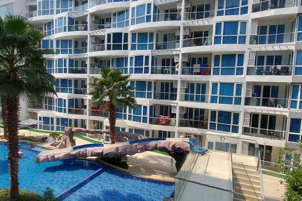Appartement Grand Avenue, Luxury Suite, 72sqm Pool View With Lounge Area *